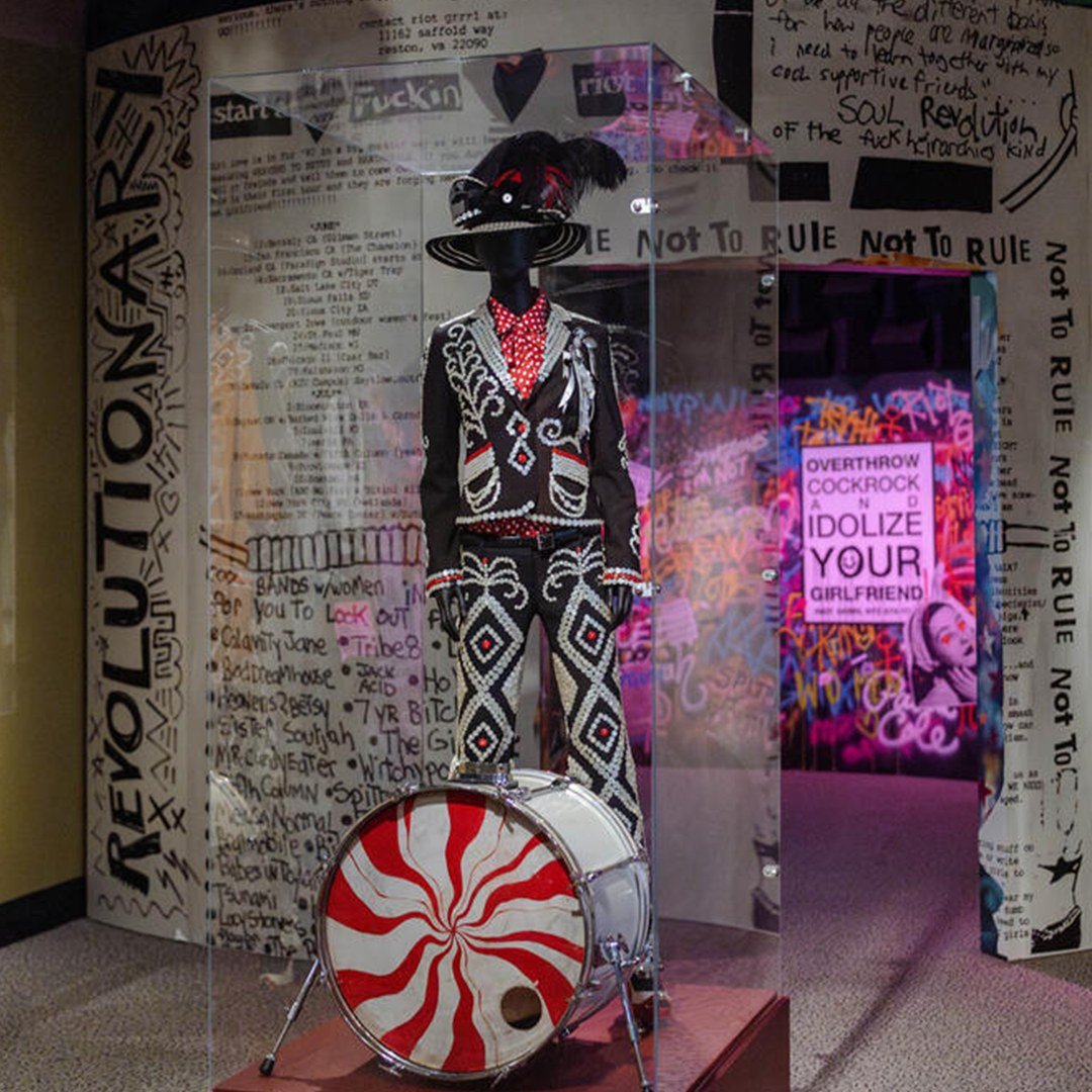 Acrylic display boxes fabricated by Team Plastics